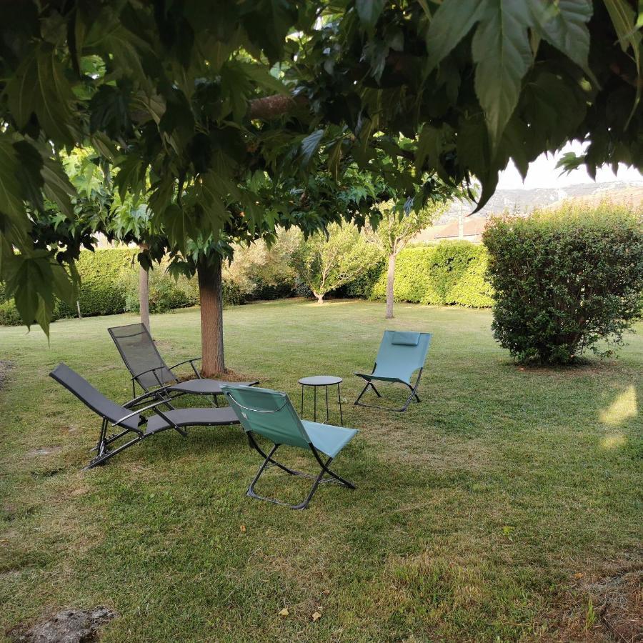 Aux Portes Du Luberon Cheval-Blanc Zewnętrze zdjęcie