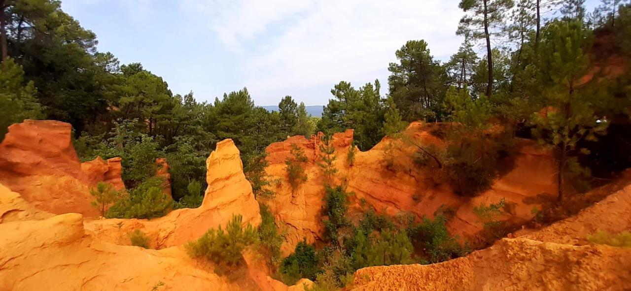 Aux Portes Du Luberon Cheval-Blanc Zewnętrze zdjęcie